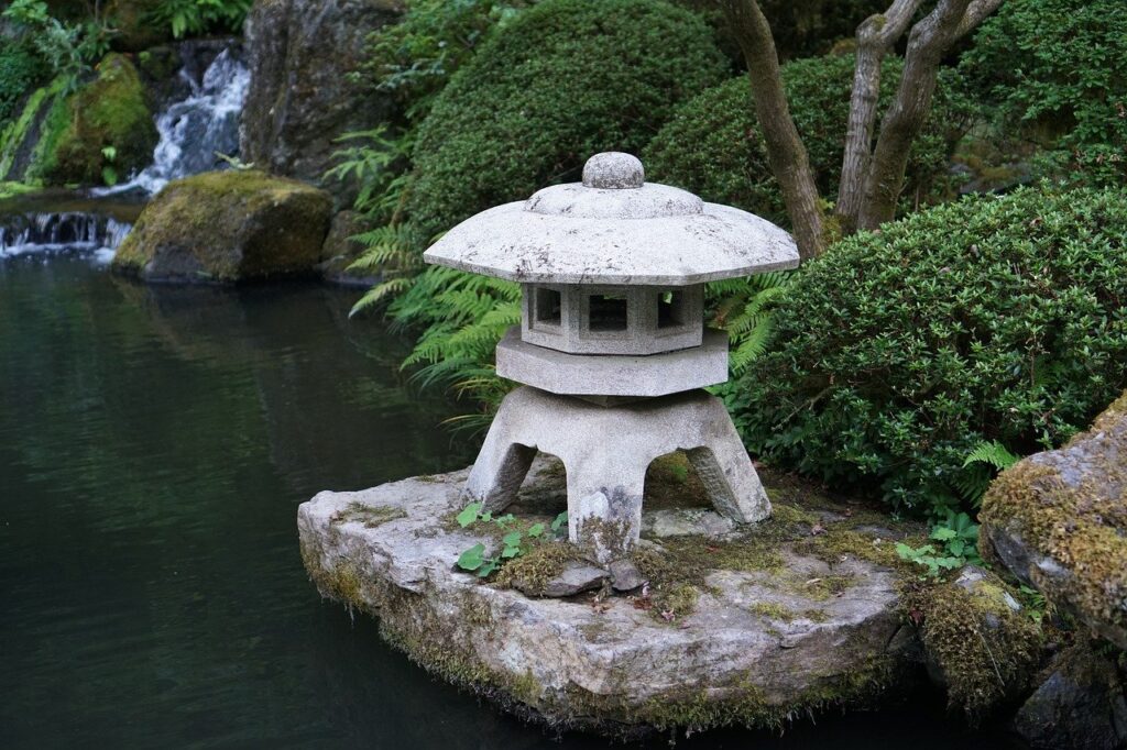 lantern, pond, garden-7897815.jpg